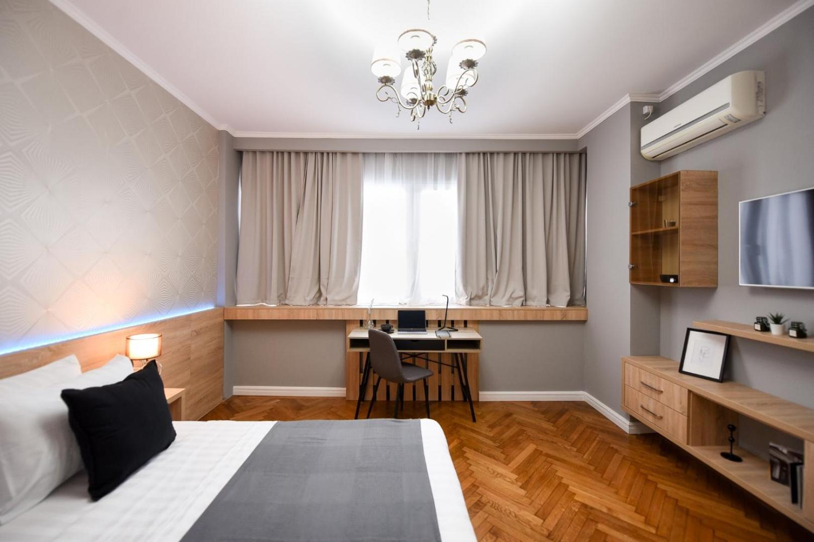 City Center Getaway - Cozy Accommodation For Your Perfect Stay Bucharest Room photo