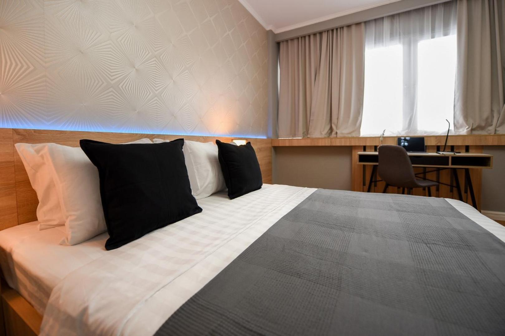 City Center Getaway - Cozy Accommodation For Your Perfect Stay Bucharest Room photo