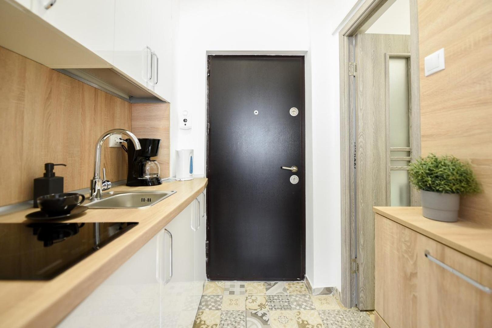 City Center Getaway - Cozy Accommodation For Your Perfect Stay Bucharest Room photo