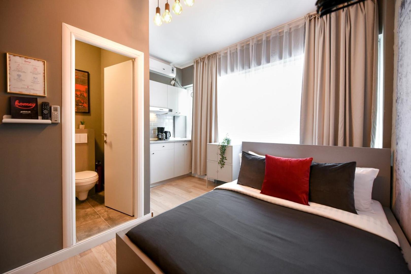 City Center Getaway - Cozy Accommodation For Your Perfect Stay Bucharest Room photo